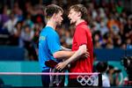 Den svenske bordtenniskomet Truls Möregårdh følte sig flad og energiforladt, da han mødte danske Anders Lind i holdkonkurrencen. Men det rakte alligevel til en kneben sejr for den olympiske sølvvinder. Foto: Wang Zhao/Ritzau Scanpix
