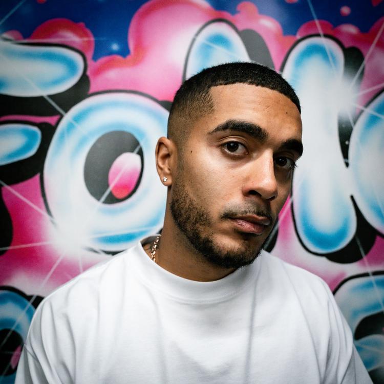 Oliver Kesi Chambuso er bedre kendt som Kesi. Han er en 31-årig rapper fra Nørrebro. Foto: Pr-foto