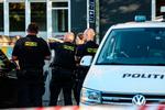 Tirsdag i sidste uge kastede en 24-årig mand og en 24-årig kvinde ifølge politiet en håndgranat ind i en kiosk på Hans Knudsens Plads på Østerbro i København.  Foto: Steven Knap/Ritzau Scanpix