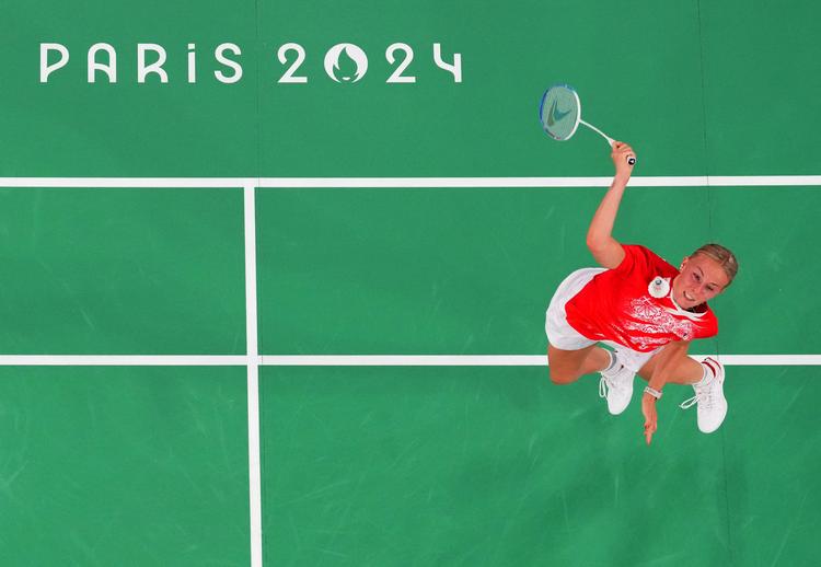 Badmintonspilleren Mia Blichfeldt i aktion ved legene i Paris. Efterfølgende er hun taget direkte på ferie for at puste ud og lade op, inden hverdagen igen kalder.  Foto: Hamad I Mohammed/Ritzau Scanpix