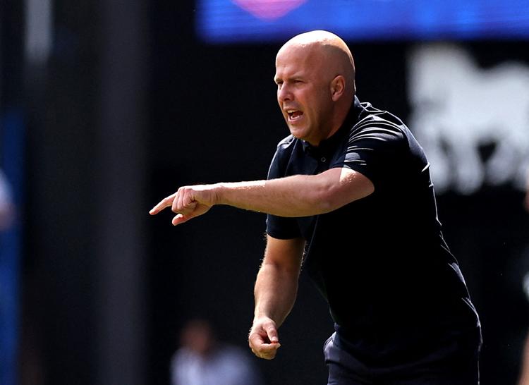 Arne Slot er tiltrådt i Liverpool på en treårig kontrakt. Forgængeren Jürgen Klopp nåede otte og et halvt år i klubben.  Foto: David Klein/Ritzau Scanpix