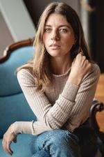 Anna Balslev er ansat som instruktør på Det Kongelige Teater. Næste gang hun selv skal i teatret, vil hun se Sort Samvittighed på Betty Nansen eller 'Tro, håb &amp; kærlighed' på Aarhus Teater.  Foto: Camilla Winther