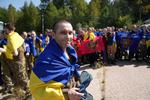 Udvekslingen af russiske og ukrainske krigsfanger finder sted på Ukraines uafhængighedsdag. Foto: Handout/Ritzau Scanpix