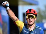 Mads Pedersen grundlagde sin samlede sejr i Deutschland Tour ved at vinde tredje etape og køre sig i førertrøjen, som han aldrig gav afkald på. Foto: Bernd Wei'brod/Ritzau Scanpix