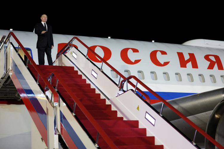 På tirsdag lander Ruslands præsident, Vladimir Putin, i Mongoliet. Men uagtet at landet har ratificeret ICC's charter, vil Putin næppe blive anholdt, selv om der foreligger en arrestordre på ham. Foto: Gavriil Grigorov/Ritzau Scanpix
