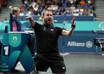 Peter Rosenmeier er sikker på at få en medalje med  hjem efter en dramatisk kvartfinalesejr i fem sæt. Foto: REUTERS/Maja Smiejkowska
