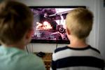 Mange forældre føler sig presset til at tillade gaming og sociale medier i deres børns liv, fordi »alle de andre er på«. Børns Vilkår vil modvirke gruppepresset.   Arkivfoto Anders Rye Skjoldjensen