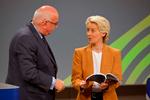 Ursula von der Leyen vil have ligestilling i EU-Kommissionen, men har svært ved at få det til at ske. Foto: Nicolas Tucat/Ritzau Scanpix