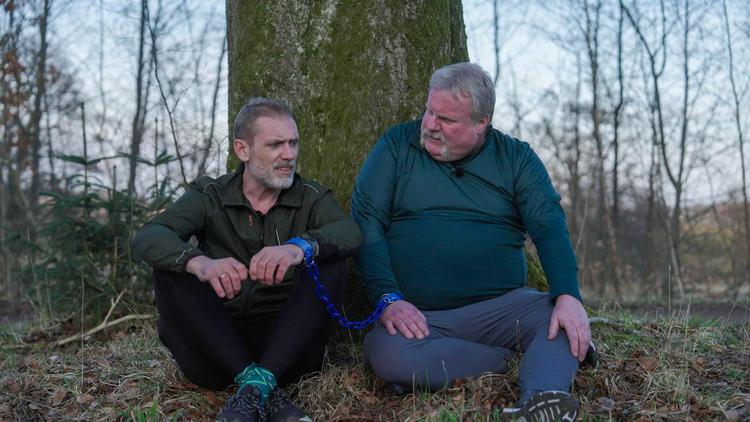 Jesper og Per er hinanden bedste venner, men har været fraværende i hverandres liv. Kan de få genoprettet forbindelsen?  Foto: Skærmbillede fra programmet/DR