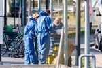 Politiet var massivt til stede ved Kulbanevej i København i forbindelse med knivdrabet.  Foto: Steven Knap/Ritzau Scanpix