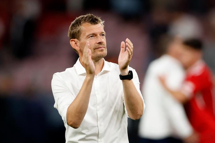 Nationsleague i Parken: Danmark - Schweiz.  Danmarks landstræner Lars Knudsen efter kampen. Foto: Jens Dresling