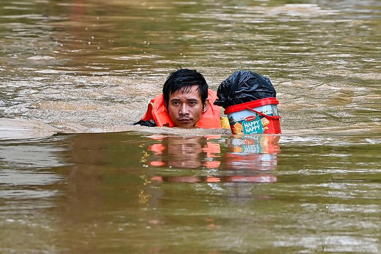 Tyfonen Yagi og flere oversvømmelser har ramt Vietman hårdt.  Foto: Nhac Nguyen/Ritzau Scanpix