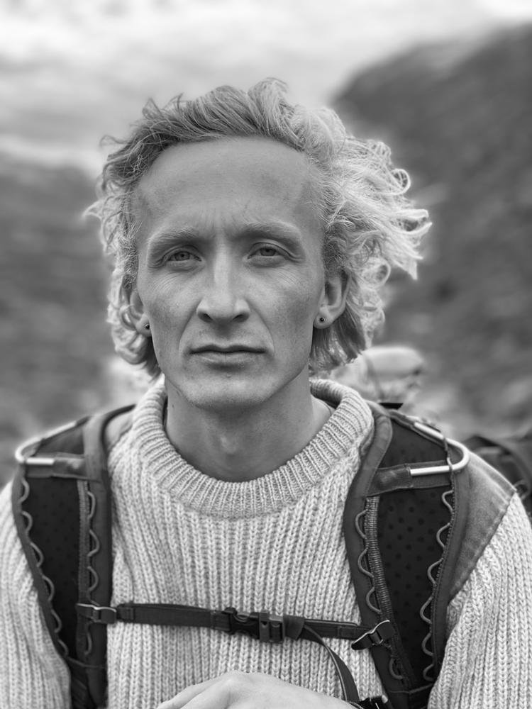 Andreas Vermehren Holm er ambitiøs med sin litteratur – og med, hvordan den pakkes ind.  Foto: Sveinung Rudjord Unneland