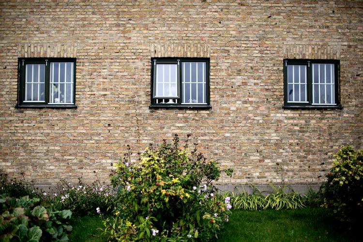 Højesteret afviser 63-årig transkønnet voldtægtsdømt indsat lov til at afsone blandt kvinder, selv om hun har skiftet juridisk køn. Den 63-årige har rejst sagen mod Kriminalforsorgen og Herstedvester Fængsel (billedet).  Foto: Joachim Adrian/Ritzau Scanpix