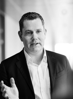 Jacob Bruun, tidligere rådgiver for Lars Løkke Rasmussen, bliver bekymret for demokratiet, når han ser de mange partihoppere. Foto: /Jacob Bruun