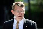 »Uanset baggrunden for de forsinkede betalinger finder jeg det på ingen måde tilfredsstillende, at et så stort antal fakturaer ikke betales inden for fristen«, skriver Troels Lund Poulsen. Foto: Jens Dresling