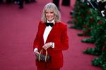  Den britiske model og skuespiller Twiggy, alias dame Lesley Lawson, deltager her i den britiske modeuge sidste år. Foto: Henry Nicholls/Ritzau Scanpix