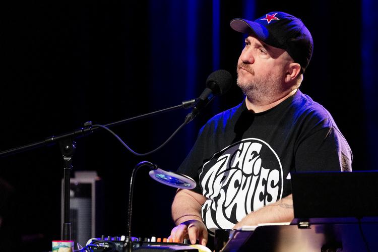 The Magnetic Fields - her Stephin Merritt - spillede deres værk “69 Love Songs” over to aftener på Bremen   Foto: Thomas Borberg