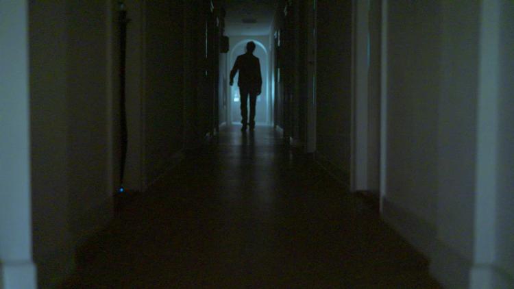 Når lyset blev slukket på behandlingshjemmet Bøgholt, måtte nogle af de kvindelige elever lægge krop til nogle af pædagogernes pædofile lyster.  Foto: TV 2 Danmark