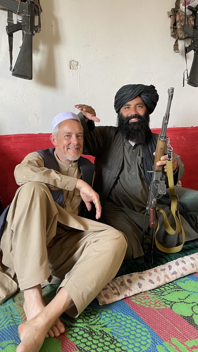 »Nååårhh, så tabte I. Det har I ikke prøvet før, Vesten«, sagde Taleban-soldaten til filminstruktør Anders Riis-Hansen. Han fik dog ikke lov til at ae igen. Foto: Privatfoto: Anders Riis-Hansen