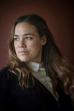 Som nyuddannet historiker opdagede Gry Jexen, at hun ikke vidste noget om kvindernes rolle i historien. Kort efter oprettede hun Instagram-profilen 'Kvinde Kend Din Historie'. Foto: Miriam Dalsgaard/Ritzau Scanpix