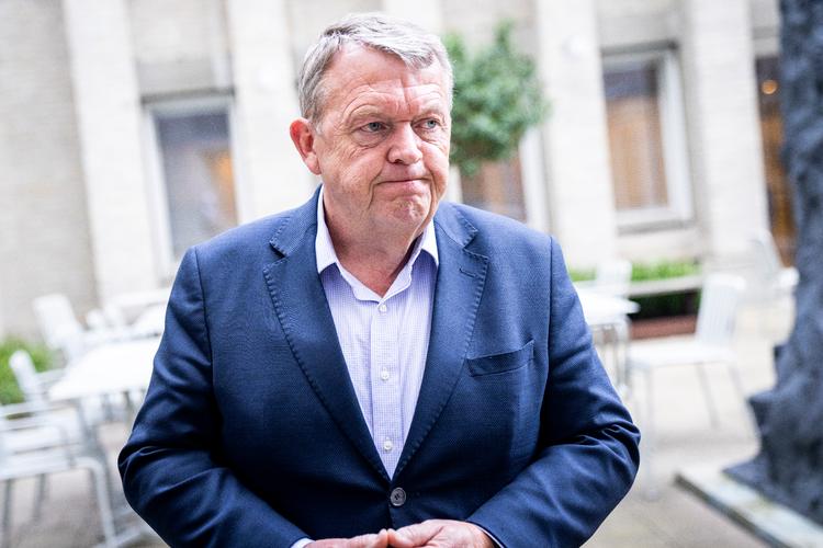 Partiformand Lars Løkke Rasmussen var i løbet af mandagen til stede i Moderaternes sekretariat. Han ønskede dog ikke at stille op og svare på spørgsmål fra pressen efterfølgende, men forsvandt ud ad en anden udgang og mødtes efterfølgende med Danmarks Radios journalist.  Foto: Ida Marie Odgaard/Ritzau Scanpix