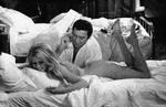     Brigitte Bardot fotograferet i 1969 i en scene fra filmen ' Les Femmes' sammen med Maurice Ronet. Foto: Anonymous/Ritzau Scanpix