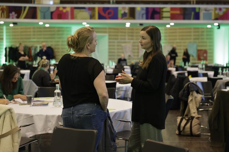 Fredag eftermiddag var balladen på Blågård Skole højt på dagsordenen, da Københavns Lærerforening var samlet til generalforsamling. Foto: Cecilie Rolvung