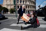 Hvis Italiens regering får sin vilje, vil dette fremover kunne føre til fængselsstraf. Opposition raser dog over lovforslaget. Foto: Cecilia Fabiano/Ritzau Scanpix