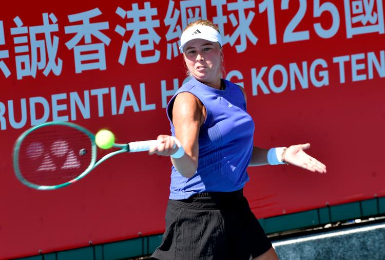 Clara Tauson spillede sig i finalen i Hongkong med en sejr i to sæt over Varvara Gracheva. Foto: Lo Ping Fai/Ritzau Scanpix
