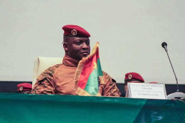 Burkina Faso ledes af en militærjunta med Ibrahim Traoré i spidsen. Den er kommet i modvind på grund af den blodige massakre. Foto: Mahamadou Hamidou/Ritzau Scanpix