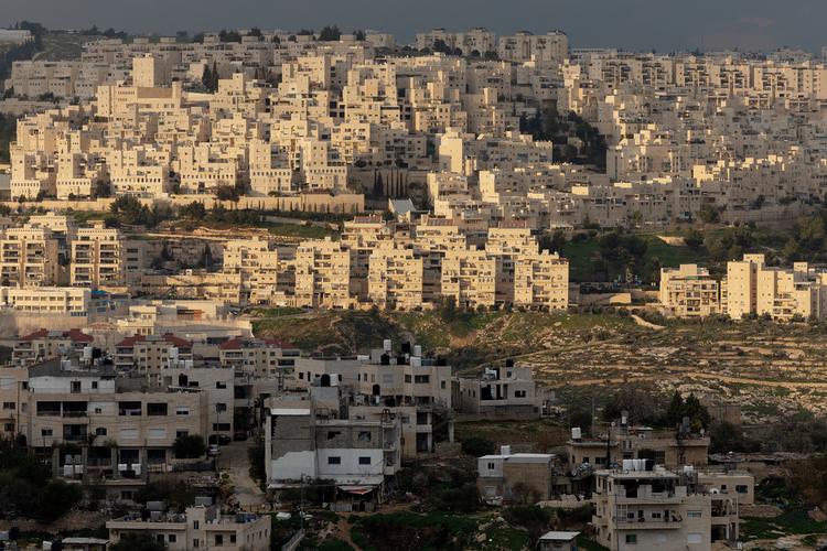 Den israelske bosættelse Har Homa mellem Betlehem og Jerusalem. Bosættelserne er en af de største praktiske forhindringer for en palæstinensisk stat. Foto: Thomas Borberg