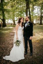 Katrine og Nicolas forblev ikke gift særlig længe i 'Gift ved første blik', der blev sendt i efteråret på DR. Men måske blev konceptet udtænkt allerede i 1957? Foto: Brian Lichtenstein/Snow Production/DR