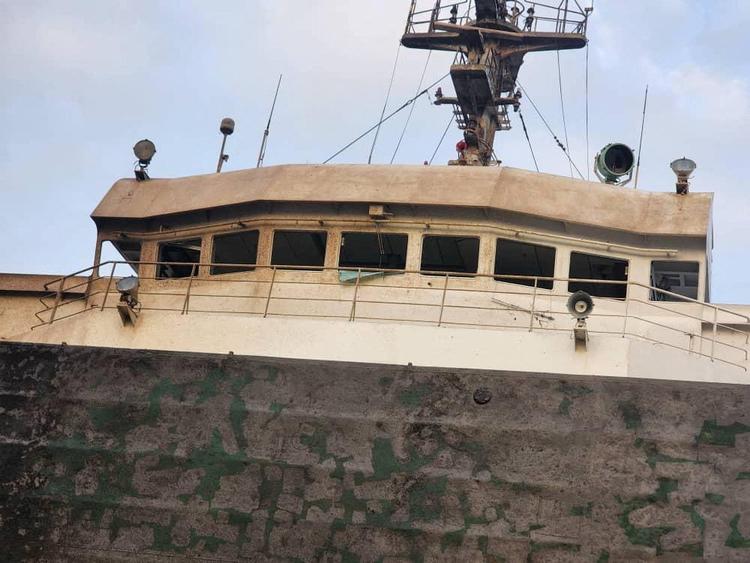Onsdagens angreb på et civilt containerskib i Odesa-regionen er ikke det første. Mandag blev et skib fra St. Kitts &amp; Nevis ramt i havnebyen Pivdennyi. Foto: Ministry for Communities and Ter/Ritzau Scanpix