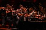 Pianisten Martin Helmchen spillede simpelthen sublim Mozart med DR Symfoniorkestret. Foto: Signe Lægsgaard