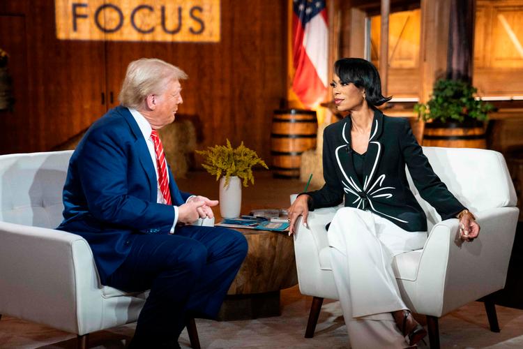 I Cumming, Georgia, deltog republikanernes præsidentkandidat Donald Trump I et vælgermøde, hvor et indbudt publikum – denne gang udelukkende af kvinder – kunne stille spørgsmål. Foto: Megan Varner/Ritzau Scanpix