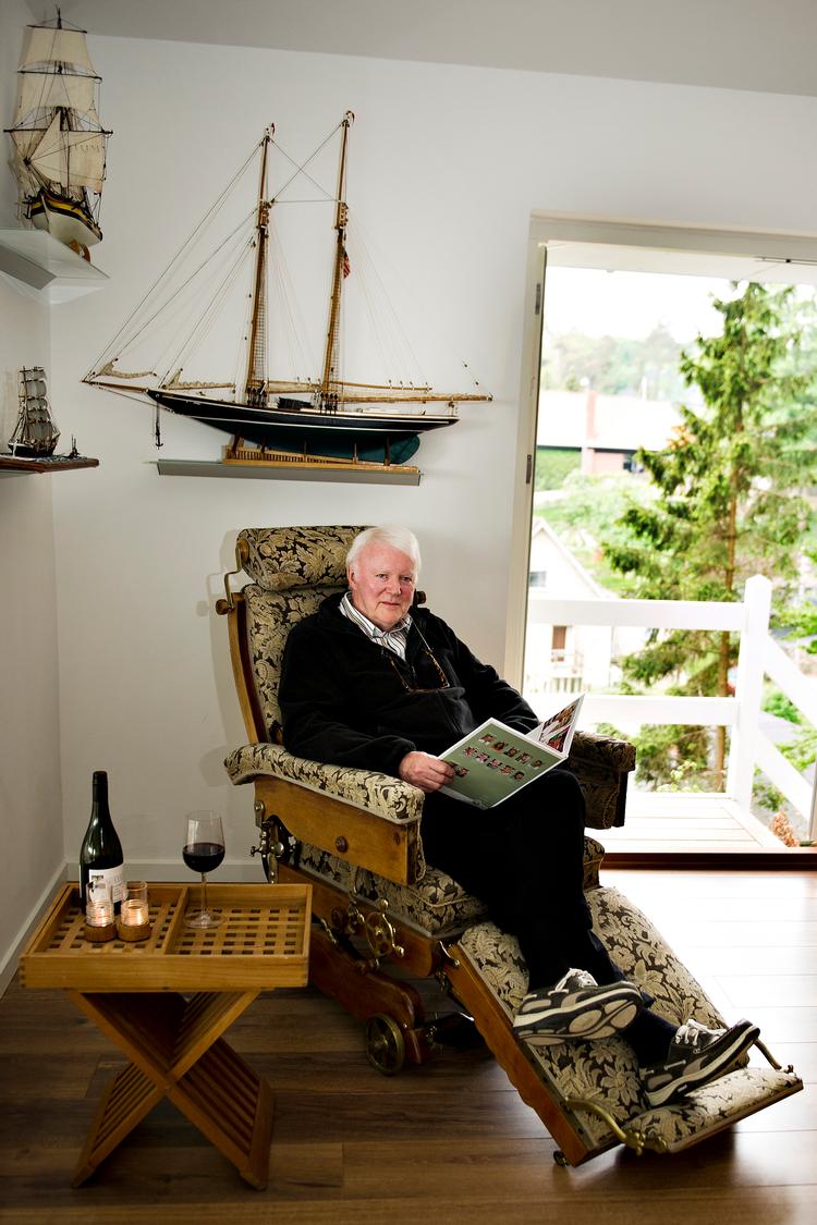    Ib Møller startede sin karriere i byggebranchen, hvor han ved udskæringer til bordplader brugte overskydende træ til at bygge trapper Foto: Anita Graversen