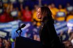 Kamala Harris til vælgermøde i Michigan, natten til lørdag dansk tid. Foto: Spencer Platt/Ritzau Scanpix