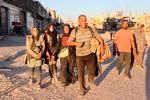 Palæstinensere, der var blevet bedt om at forlade Beit Lahiya, ankom i løbet af lørdag til Gaza By. Lørdag aften er der meldinger om mindst 73 dræbte i netop Beit Lahiya. Foto: Omar Al-qattaa/Ritzau Scanpix