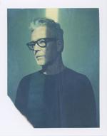 ’Sortedam’ vil altid være bundet til en biografisk hændelse, men det lykkes også Thomas Helmig at skabe et rum af skønhed, hvor det private bliver personligt. Foto: Petra Kleis