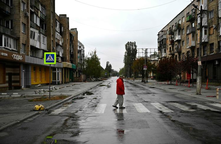 Størstedelen af Pokrovsk' civile er evakueret. Men byen, russerne har forsøgt at nå frem til i månedsvis, er stadig på ukrainske hænder. Foto: Genya Savilov/Ritzau Scanpix