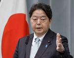 Den japanske regeringstalsmand Yoshimasa Hayashi er ikke kun bekymret for situationen i Ukraine, men også for Japans sikkerhed.  Foto: /Ritzau Scanpix