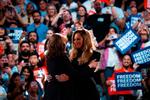 Den amerikanske superstjerne Beyoncé giver sin opbakning til Kamala Harris, som er Demokraternes præsidentkandidat til valget i USA.  Foto: Jordan Vonderhaar/Ritzau Scanpix
