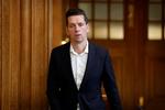 Udlændinge- og integrationsminister Kaare Dybvad Bek (S) afviser, at der skal ændres i beskæftigelseskravet, når udlændinge søger om permanent ophold eller statsborgerskab. Foto: Jens Dresling
