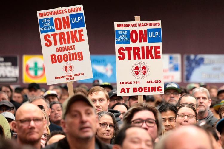 En strejke hos Boeing er medvirkende til, at det amerikanske arbejdsmarked bremser, lyder det til fra flere økonomer. Foto: Jason Redmond/Ritzau Scanpix
