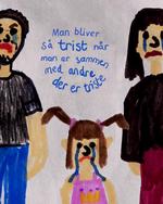 Flere børn har i forbindelse med undersøgelsen tegnet situationer fra deres familieliv. Denne pige har en far med svær depression.  Foto: Psykiatrifonden