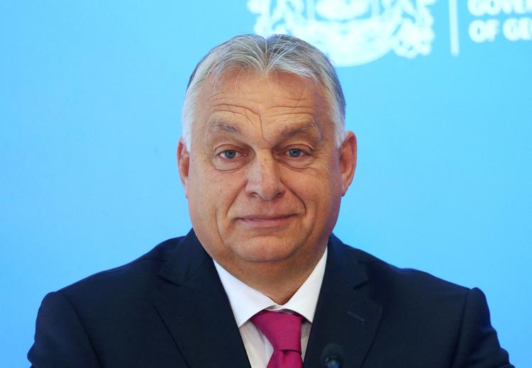 Den ungarske premierminister, Viktor Orbán, har længe skilt sig ud blandt de europæiske stats- og regeringsledere med en markant mere positiv holdning over for Rusland, der indledte sin invasion i Ukraine i februar 2022.  Foto: Irakli Gedenidze/Ritzau Scanpix