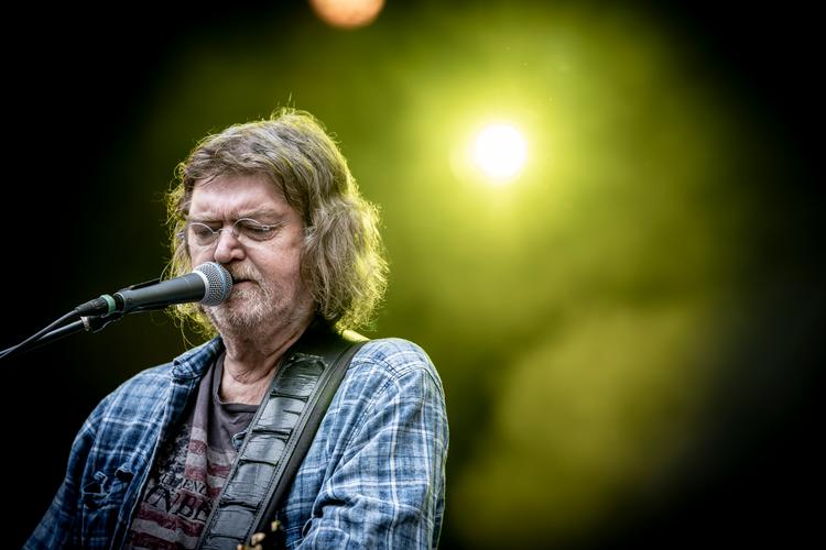 Foto fra koncert med Johnny Madsen Band på Smukfest i 2019. Foto: Jens Hartmann