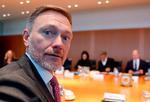 Christian Lindner tager plads under dagens regeringsmøde.  Foto: Odd Andersen/Ritzau Scanpix
