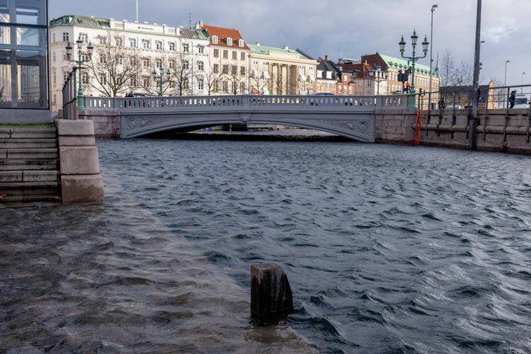 Kystdirektoratet og DMI peger på sikringsniveauer omkring kommunerne Dragør, København, Hvidovre og Tårnby på niveauer mellem 2,5 meter stigende til 10,2 meter på enkelte dele af kyststrækningen, hvis Hovedstaden skal sikres mod oversvømmelser i 2075. Foto: Mads Nissen